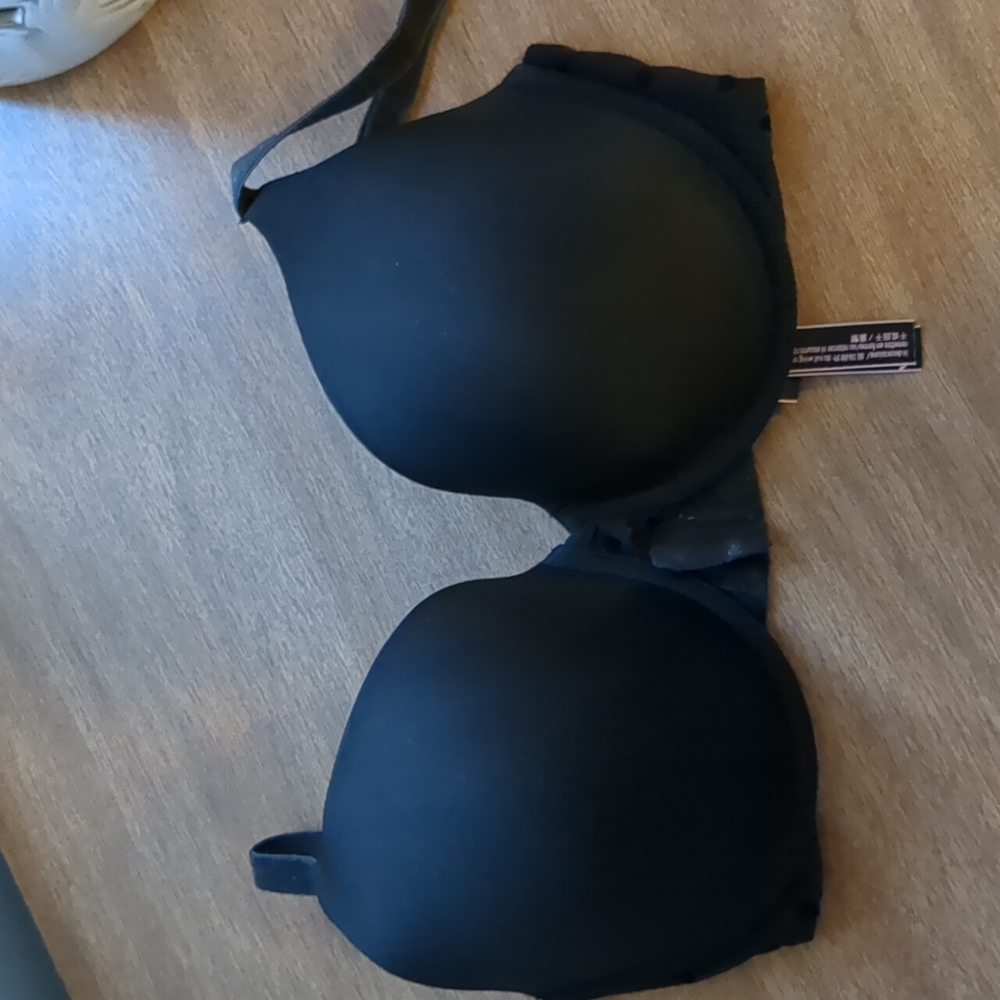 Victoria's secret bra 32DD
